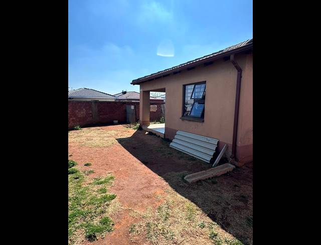 4 BEDROOM HOUSE FOR SALE IN KLIPPOORTJIE
